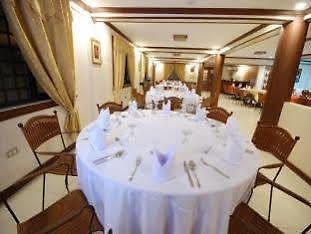 ليغاسبي La Roca Veranda Suites & Restaurant المظهر الخارجي الصورة