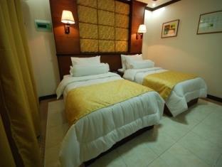 ليغاسبي La Roca Veranda Suites & Restaurant المظهر الخارجي الصورة